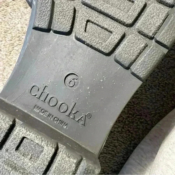 Chooka Women's Snake Print Eastlake Rain Boots Size 6 Gray Booties - Picture 8 of 9